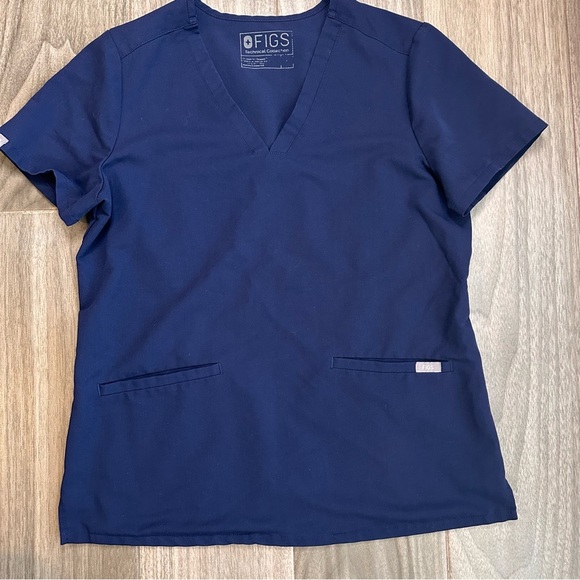 FIGS Women's Navy Blue V-Neck Top - Picture 1 of 6